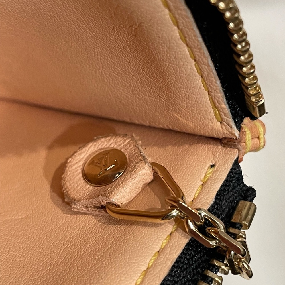 Louis Vuitton Multicolor Pochette Cles - Picture 13 of 14